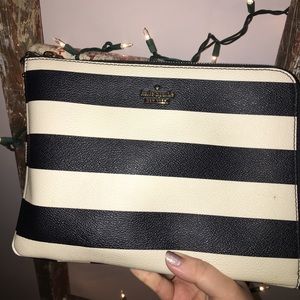 Fun, striped Kate Spade clutch ♠️